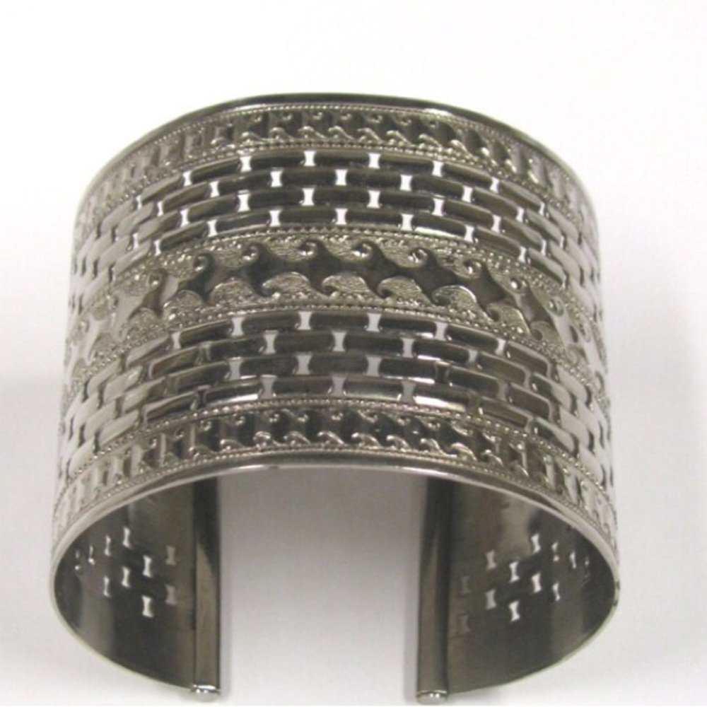 Vintage Silver tone Victorian Style Cuff Bracelet